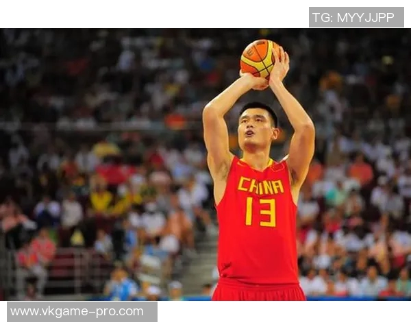 易建联与姚明的篮球传奇对决与友谊的深厚情谊探讨