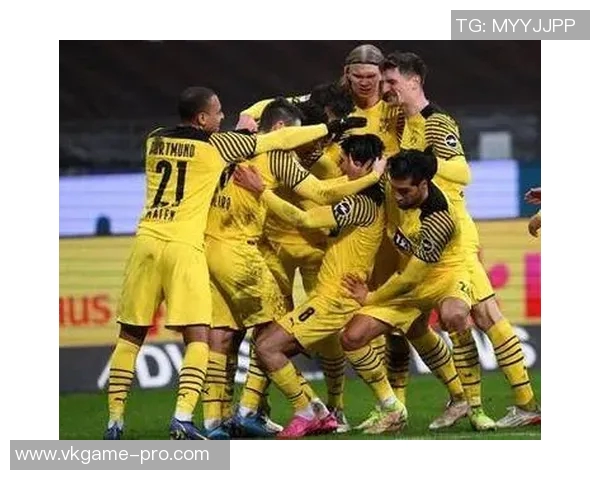 德甲焦点战尤文图斯与多特蒙德互交白卷争议判罚引发全场热议