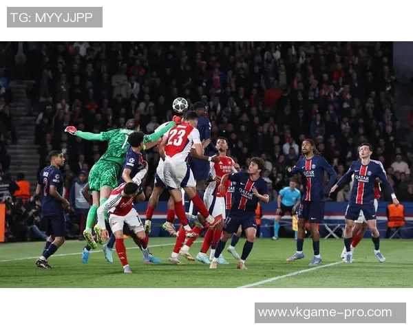 切尔西主场狂胜巴黎圣日耳曼五球大捷引发全场沸腾