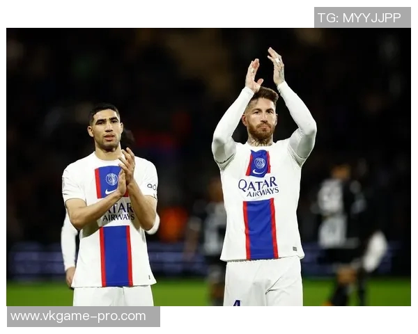 中超热战巴黎圣日耳曼大胜多特蒙德帽子戏法引发转会猜想