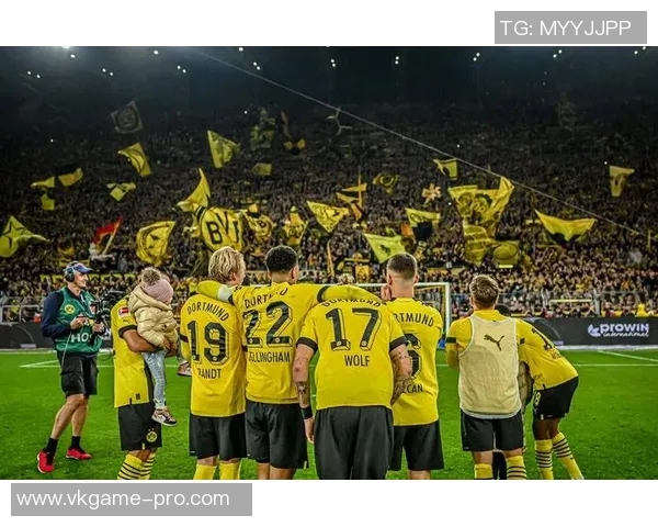 多特蒙德大胜切尔西五球狂潮红牌事件引发全场热议