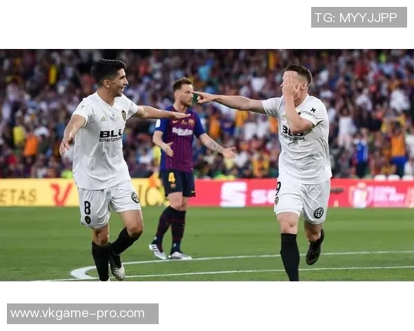 国王杯精彩对决利物浦逆转那不勒斯全场沸腾赛后点评分析